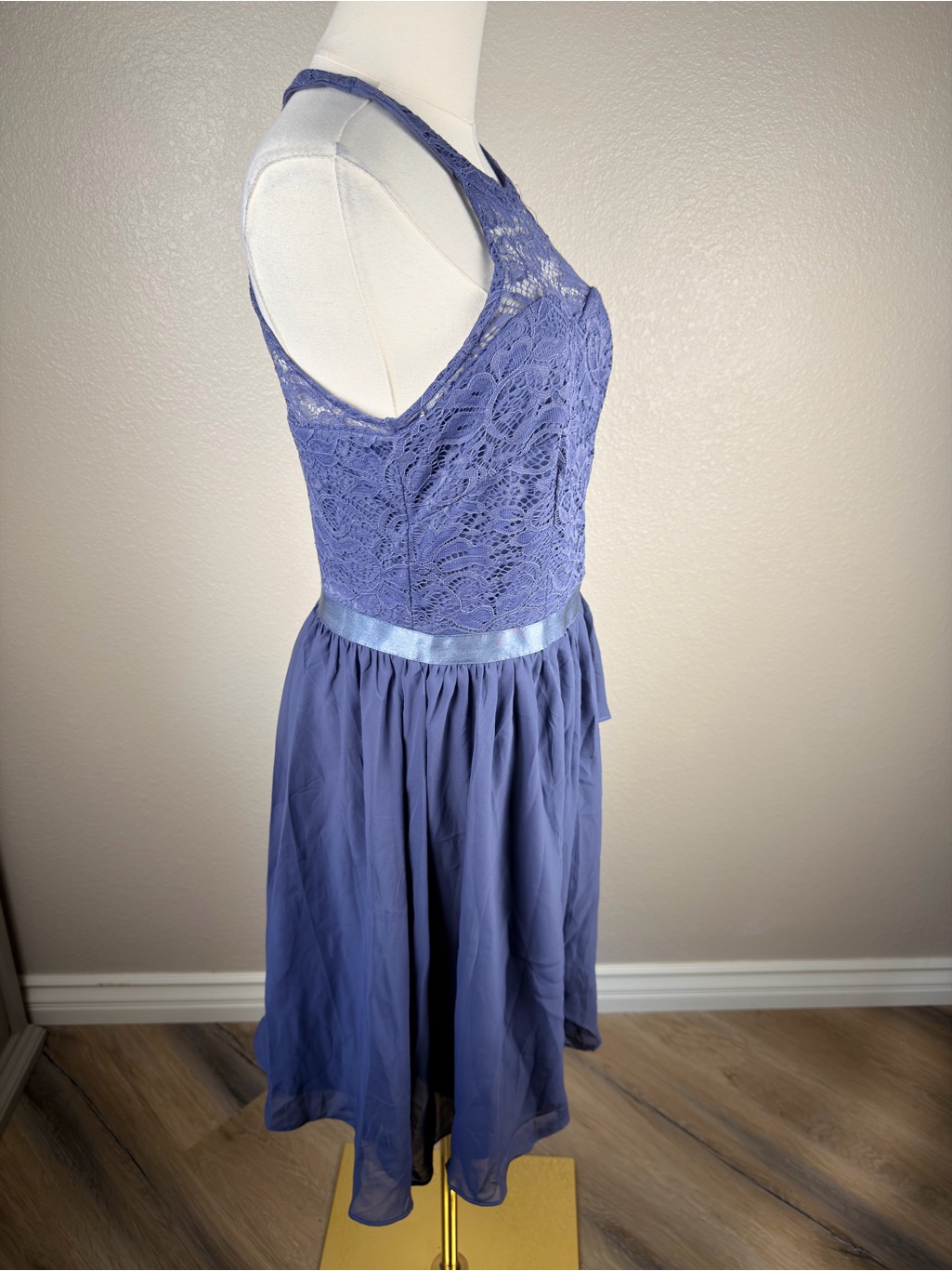 Nwt Halter Lace Bodice Mini Dress In Grayish Blue Purple Color, Medium — image 6 of 8